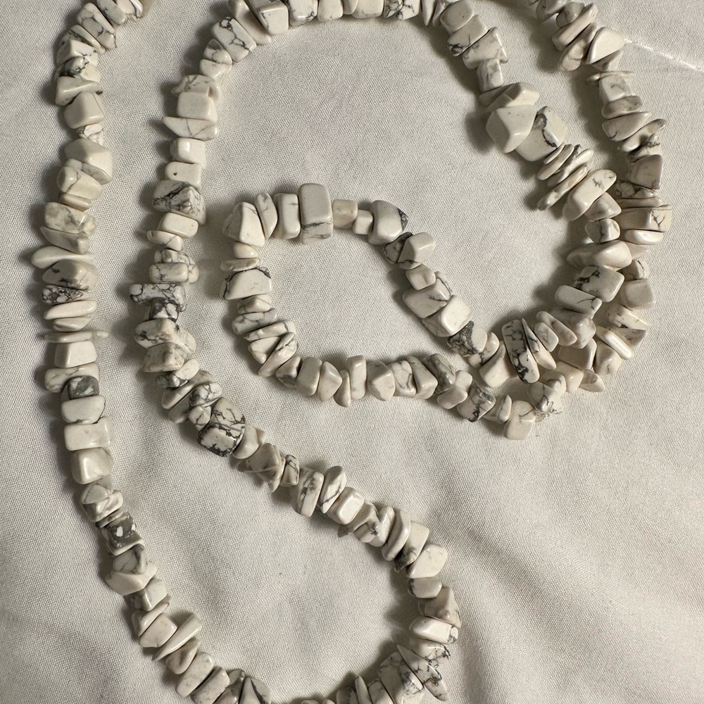 White and Gray Natural Stone Necklace